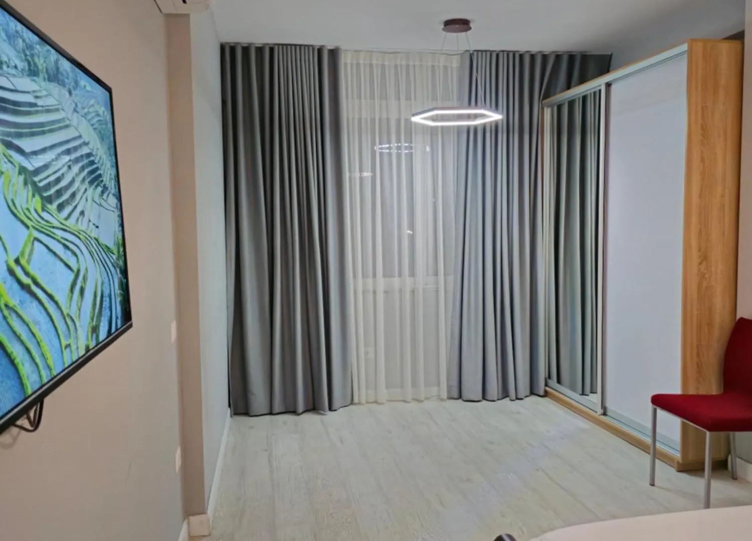 Xplore Apartment Тирана