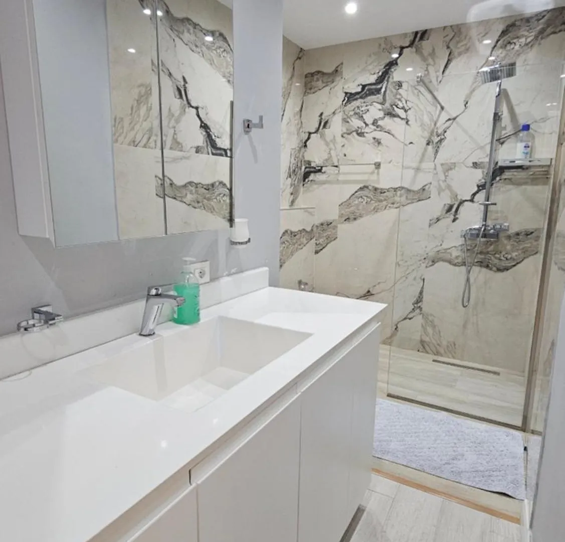 Xplore Apartment Тирана Албания