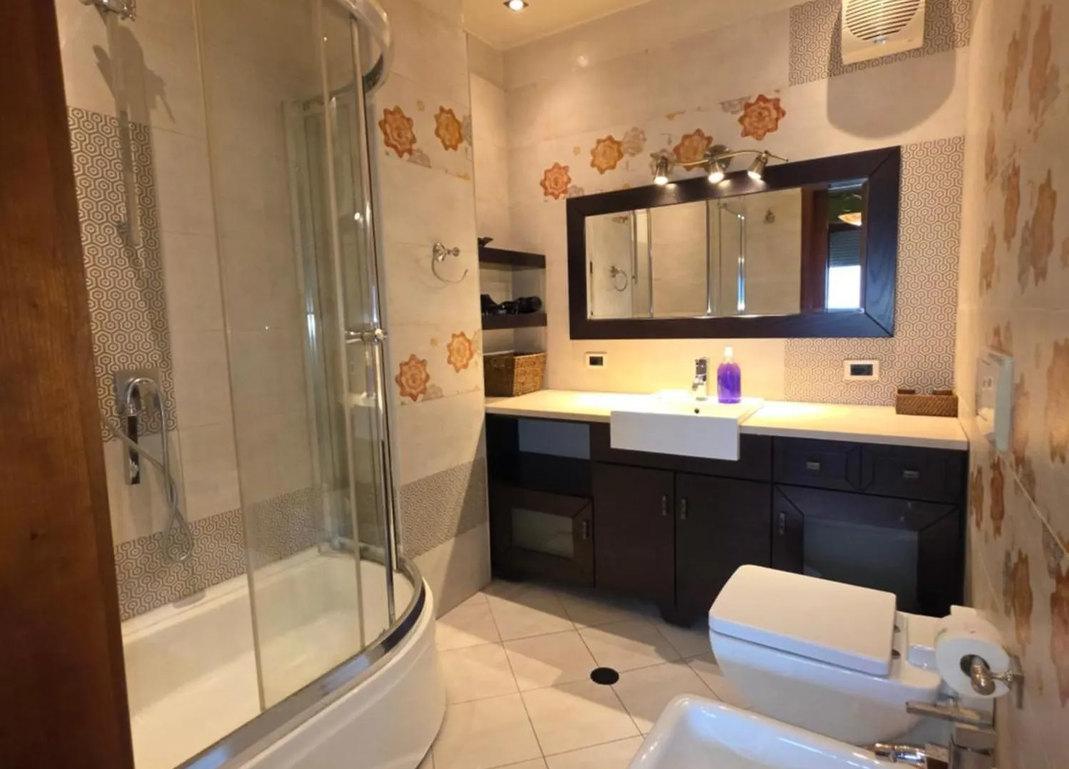 Xplore Apartment Тирана